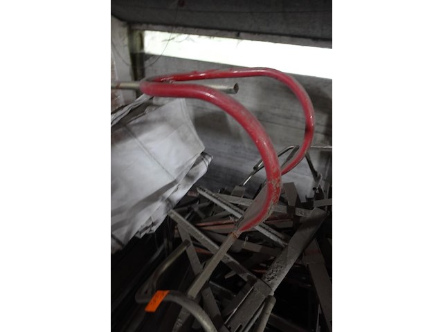 2x pallet bekistingsklemmen/onderdelen - afbeelding 4 van  4