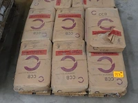 2x pallet cementzakken - afbeelding 1 van  7