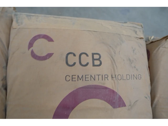 2x pallet cementzakken - afbeelding 3 van  7