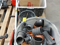 2x pallet div materiaal - afbeelding 1 van  7