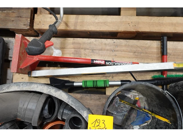 2x pallet div materiaal - afbeelding 3 van  7