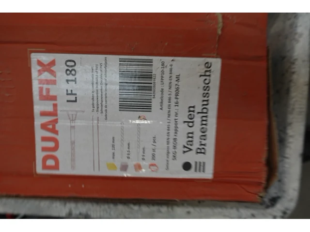 2x pallet div materiaal - afbeelding 5 van  7