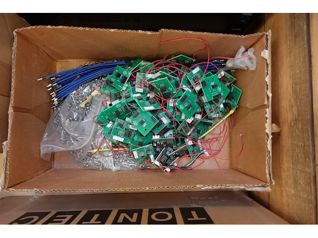 2x pallet divers elektrisch toebehoren - afbeelding 7 van  12