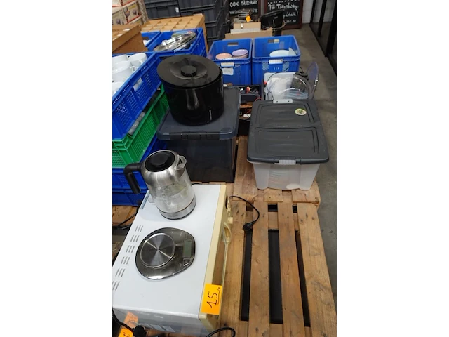 2x pallet divers horeca toebehoren - afbeelding 1 van  9