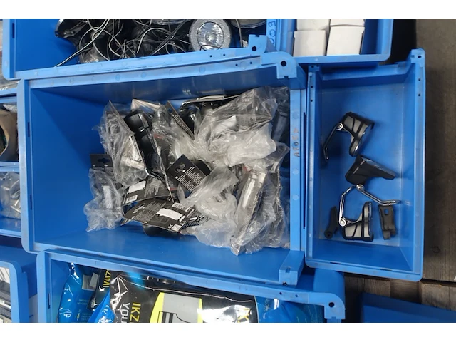 2x pallet diverse fiets onderdelen - afbeelding 5 van  21