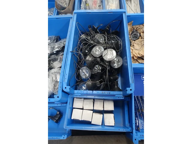 2x pallet diverse fiets onderdelen - afbeelding 6 van  21