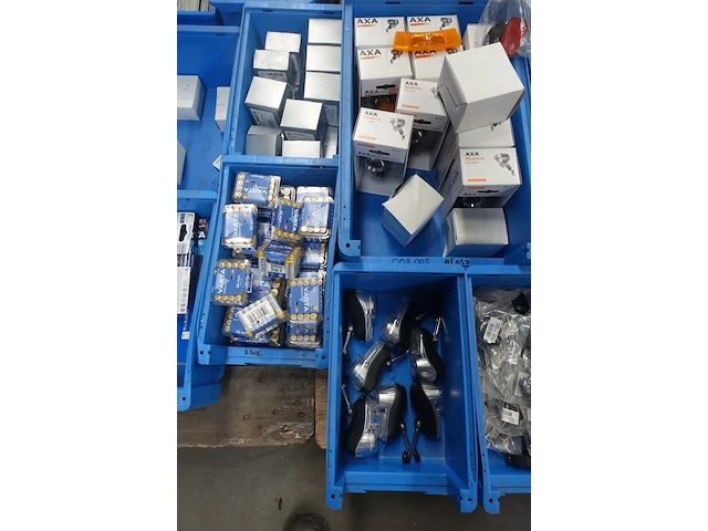 2x pallet diverse fiets onderdelen - afbeelding 8 van  21