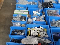2x pallet diverse fiets onderdelen - afbeelding 1 van  11