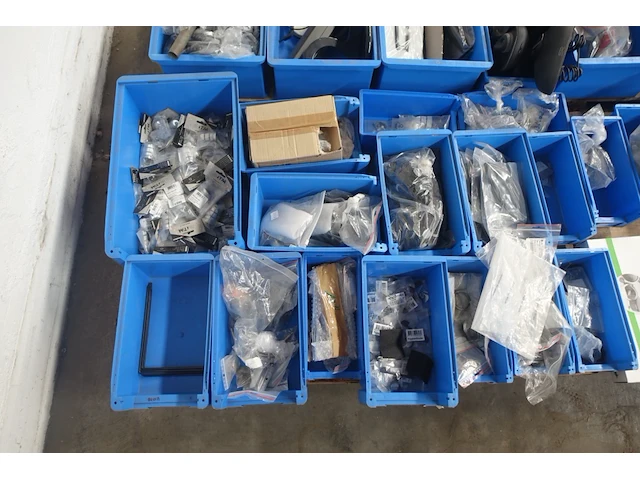 2x pallet diverse fiets onderdelen - afbeelding 6 van  11