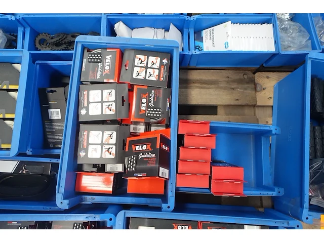 2x pallet diverse fiets onderdelen - afbeelding 2 van  12
