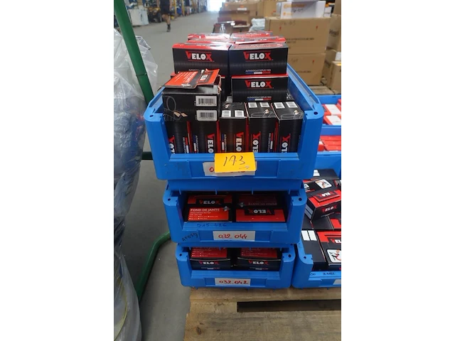 2x pallet diverse fiets onderdelen - afbeelding 5 van  12
