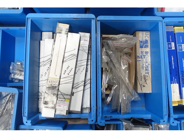 2x pallet diverse fiets onderdelen - afbeelding 3 van  13