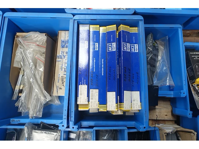 2x pallet diverse fiets onderdelen - afbeelding 5 van  13