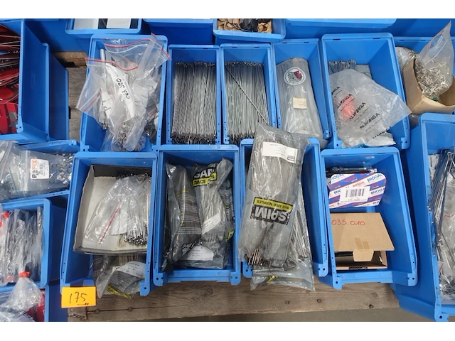 2x pallet diverse fiets onderdelen - afbeelding 6 van  13