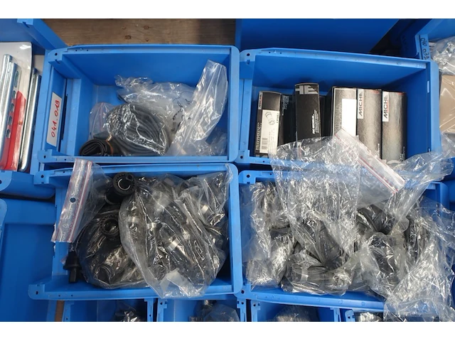 2x pallet diverse fiets onderdelen - afbeelding 11 van  13