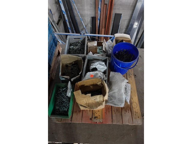 2x pallet diverse ijzerwaren - afbeelding 3 van  7