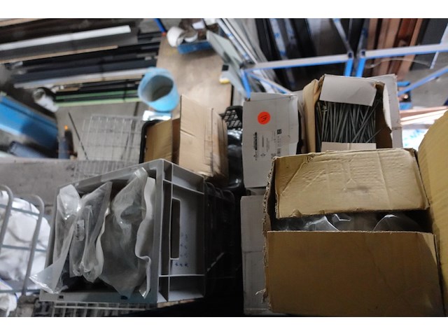 2x pallet diverse ijzerwaren - afbeelding 6 van  7