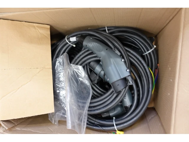2x pallet diverse onderdelen laadpalen - afbeelding 11 van  13
