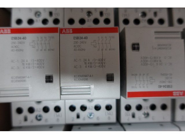 2x pallet diverse zekeringen abb - afbeelding 10 van  30