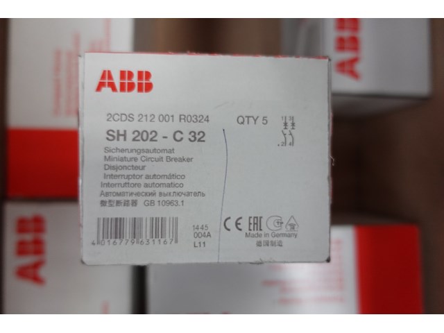 2x pallet diverse zekeringen abb - afbeelding 16 van  30