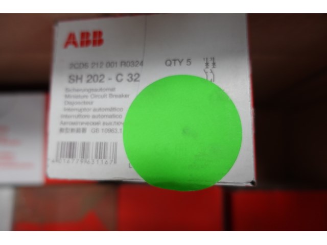 2x pallet diverse zekeringen abb - afbeelding 18 van  30