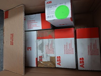 2x pallet diverse zekeringen abb - afbeelding 19 van  30