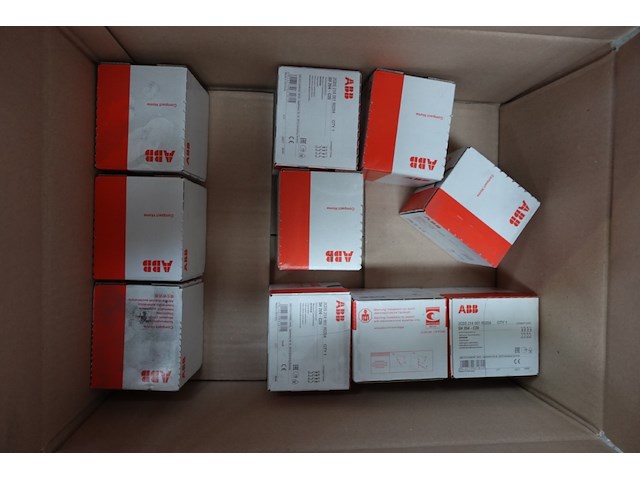 2x pallet diverse zekeringen abb - afbeelding 24 van  30