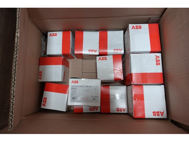 2x pallet diverse zekeringen abb - afbeelding 27 van  30
