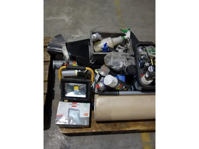 2x pallet diversen - afbeelding 5 van  9