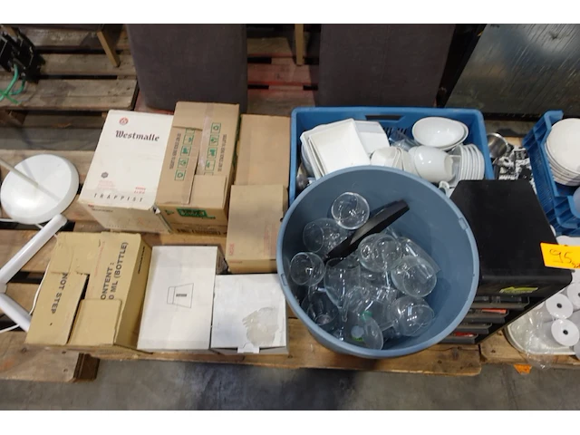 2x pallet diversen - afbeelding 1 van  11