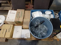 2x pallet diversen - afbeelding 1 van  11