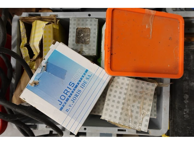 2x pallet diversen - afbeelding 9 van  9