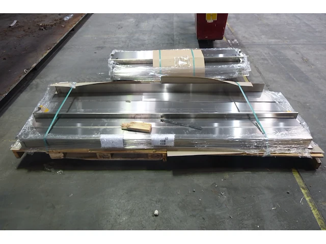 2x pallet inox afwerkingsgoten - afbeelding 3 van  4