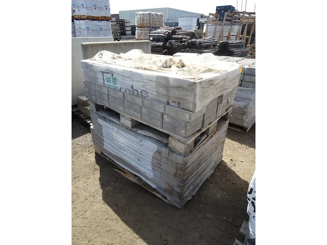 2x pallet klinkers - afbeelding 1 van  2