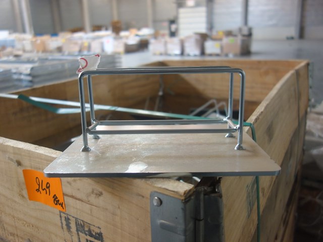 2x pallet metalen houder - afbeelding 1 van  8