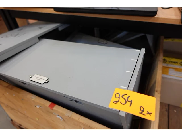 2x pallet pvc mallen + pvc onderdelen - afbeelding 5 van  5