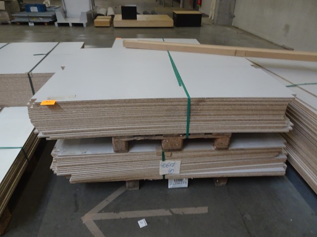 2x pallet spaanplaten - afbeelding 1 van  5