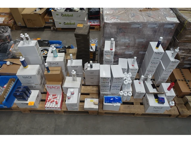 2x pallet sport lotions - afbeelding 1 van  12