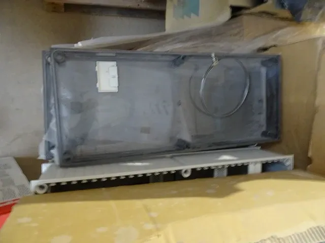 2x pallet toebehoren elektrciteit - afbeelding 5 van  11