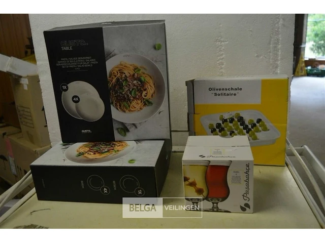 2x pasta serveerset, 1 olijvenscchaal, 4 theeglazen - afbeelding 1 van  3