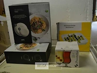 2x pasta serveerset, 1 olijvenscchaal, 4 theeglazen - afbeelding 1 van  3