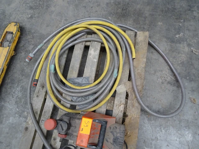 2x pomp - afbeelding 7 van  7