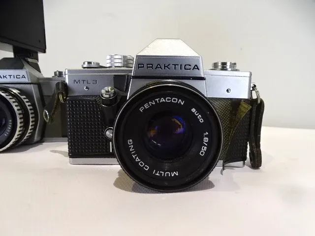 2x praktica vintage fototoestel - afbeelding 2 van  3