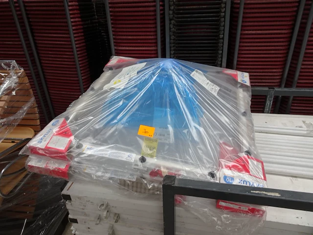 2x pvc lichtkoepel skylux - afbeelding 1 van  3