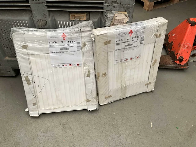 2x radiator superia compact super 6 - afbeelding 1 van  4