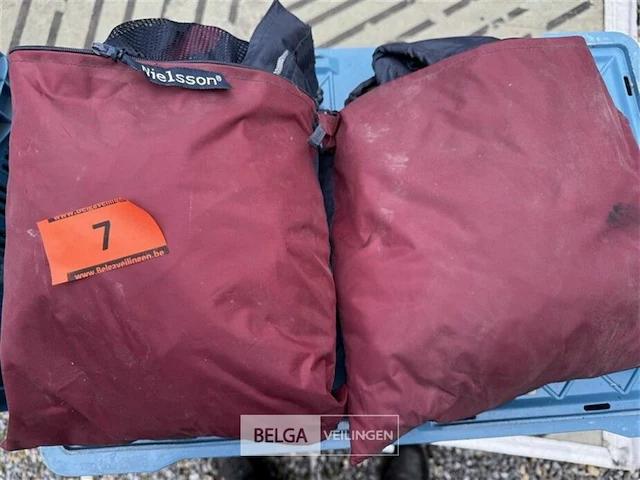2x regenjassen nielsson - afbeelding 1 van  3
