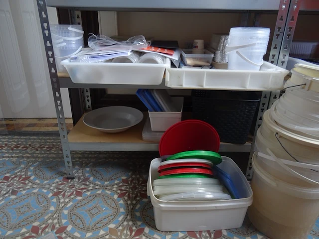 2x rek + inhoud verpakkingmateriaal - afbeelding 13 van  17