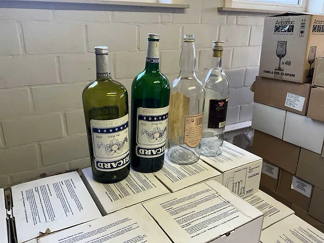 2x ricard 4,5l, havana 3l, glen talloch 4,5l drankfles wijn en drank accessoire - afbeelding 4 van  5