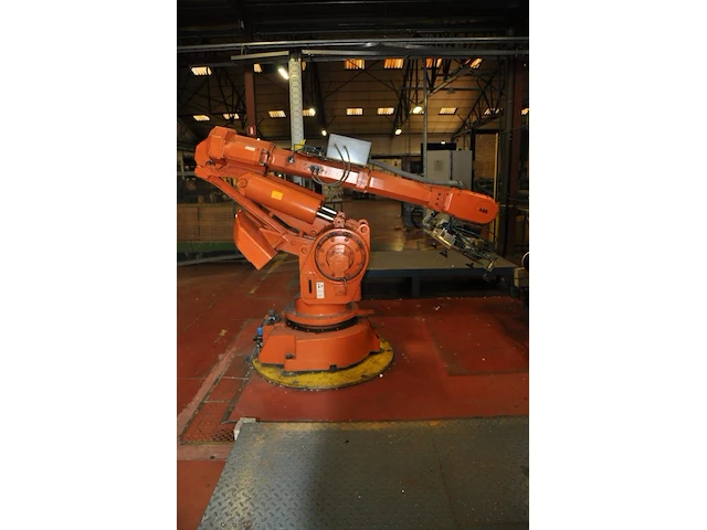 2x robot abb with controller - afbeelding 4 van  6