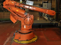 2x robot abb with controller - afbeelding 4 van  6